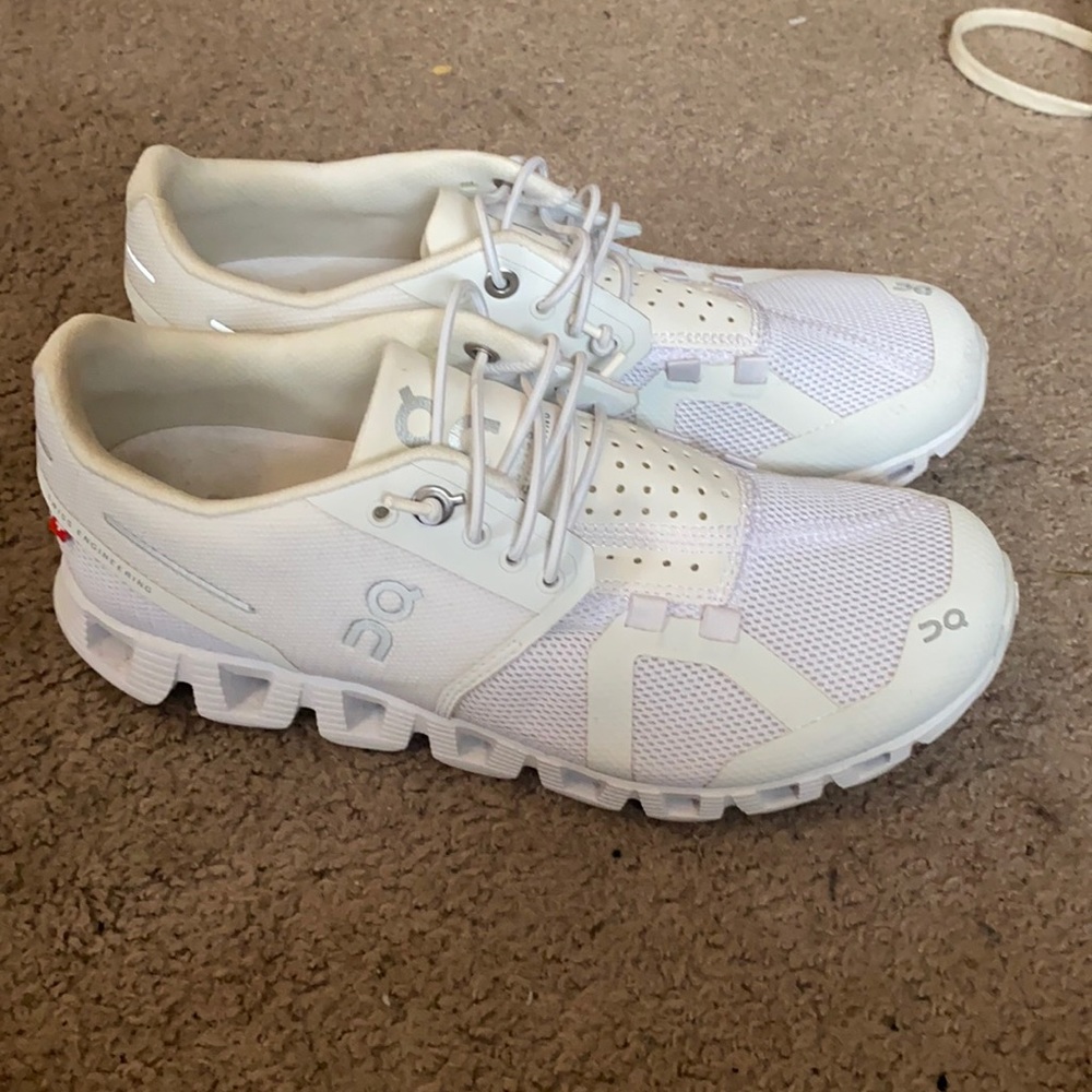 On Cloud Running Sneakers